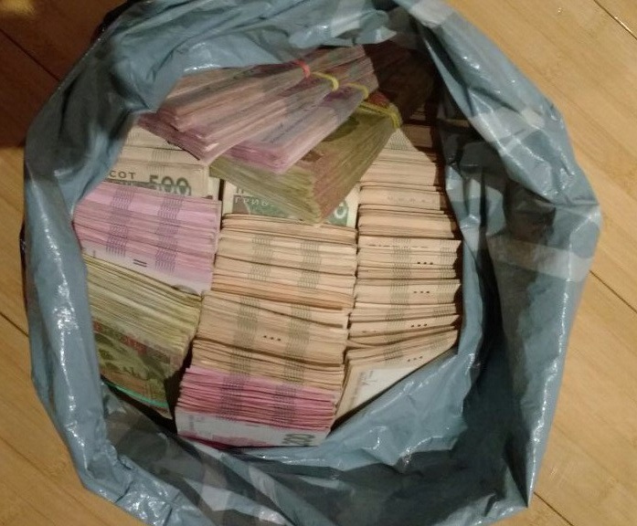 В Рівному жінка знайшла велику суму грошей / ілюстрація прес-центр СБУ В Рівному жінка знайшла велику суму грошей / ілюстрація прес-центр СБУ
