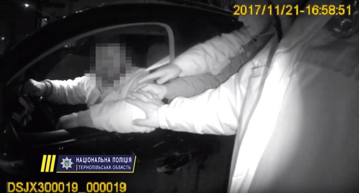 Кадр из видео Нацполіції Кадр из видео Нацполіції