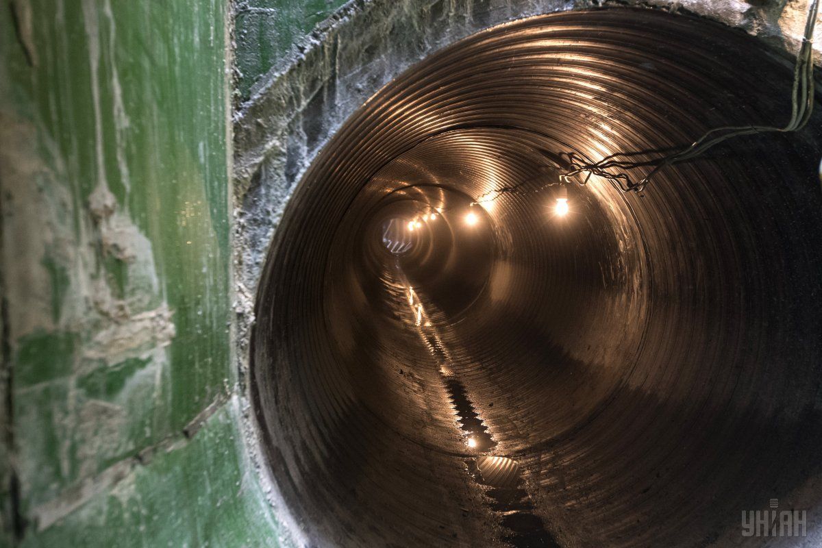 Строительство второй нитки главного канализационного коллектора / фото УНИАН