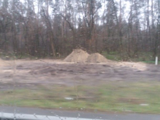 Знака на въезде в столицу пока нет / фото Н.Мамчур, Сегодня Знака на въезде в столицу пока нет / фото Н.Мамчур, Сегодня