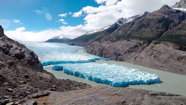 Льодовик Грей є одним з найбільших у світі / фото instagram.com/patagonjournal Льодовик Грей є одним з найбільших у світі / фото instagram.com/patagonjournal