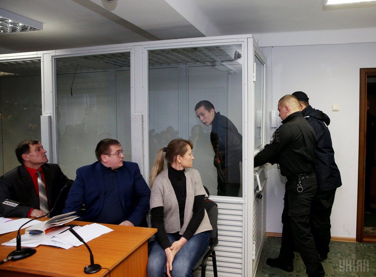Суд відправив сина нардепа Попова під домашній арешт до 29 січня Суд відправив сина нардепа Попова під домашній арешт до 29 січня