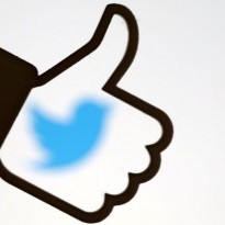 Twitter будет скрывать сообщения троллей