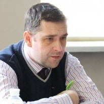 Poroshenko accepts resignation of his envoy to Crimea