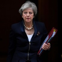 С Россией надо говорить с позиции силы и единства союзников - Мэй