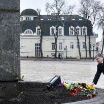 Poroshenko honors memory of Holodomor victims: Crimes against humanity not subject to statute of limitations
