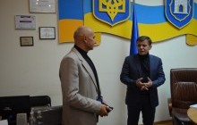 У Житомирі художнику Камишному вручили відзнаку "За заслуги перед містом" ІІ ступеня (фото)