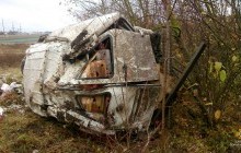 На Тернопільщині перекинувся мікроавтобус (фото)