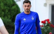 "Динамо" продлило контракт с голкипером Бущаном