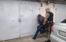 У Києві затримали озброєну групу "грузинських гастролерів" (фото, відео)