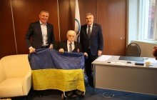 Президент НОК України Бубка разом з автором і виконавцем навколосвітньої олімпійської подорожі зустрілись з президентом МОК