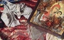 У неї "вселився злий дух": у Дніпрі чоловік під наркотиками побив іконою свою бабусю (фото, відео)