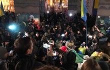Protesters at Maidan call on police not to prevent them from marking anniversary of Revolution of Dignity