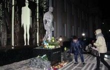 В Житомире около 500 человек приняли участие в митинге-реквиеме по чествованию памяти Героев Небесной сотни