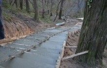 В Житомире в рамках проекта бюджета участия обустраивают спуск к реке Каменка