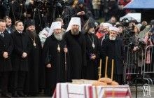 У храмах і монастирях УПЦ відбулися панахиди за спочилими в 1932-1933 роках