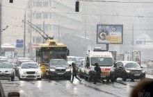 В центре Киева завтра власти без объяснения причин ограничат движение: по случайному совпадению там будет Порошенко