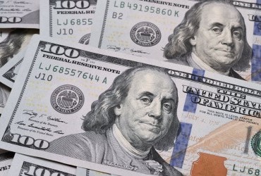 Чи злетить курс долара до кінця року: з'явився свіжий прогноз