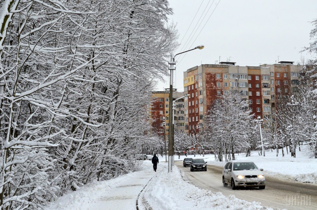 Сегодня во Львове будет ветрено и снежно / фото УНИАН Сегодня во Львове будет ветрено и снежно / фото УНИАН