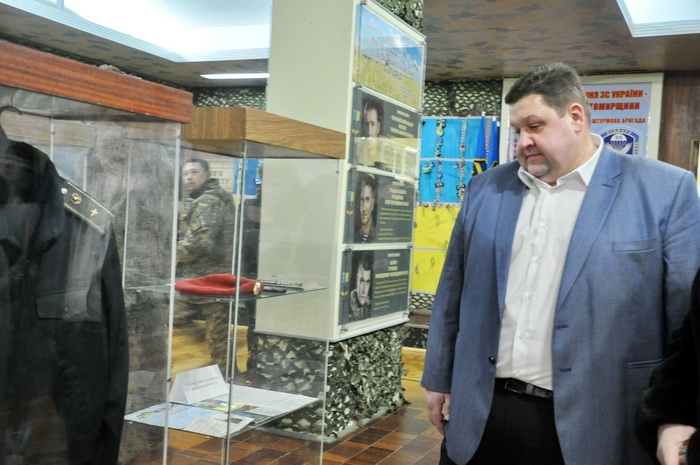 В приветственном слове Гундич поблагодарил военнослужащим за личный вклад в развитие технических боевых разработок / фото oda.zt.gov.ua В приветственном слове Гундич поблагодарил военнослужащим за личный вклад в развитие технических боевых разработок / фото oda.zt.gov.ua