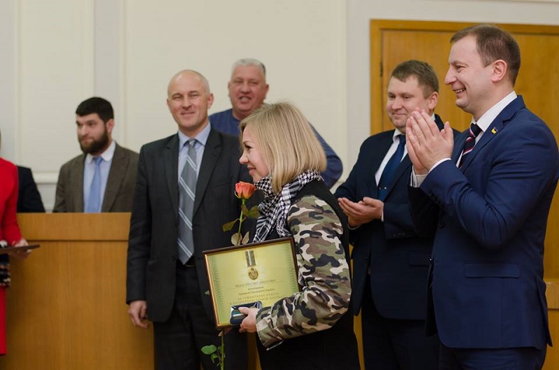 У Тернополі відзначили нагородами 46 волонтерів (фото)
У Тернополі відзначили нагородами 46 волонтерів (фото)