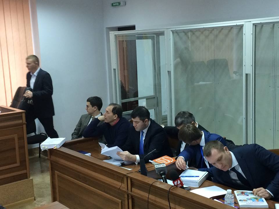 Прокурор за годинку встиг прочитати 29 сторінок / Фото facebook.com/antac.ua Прокурор за годинку встиг прочитати 29 сторінок / Фото facebook.com/antac.ua