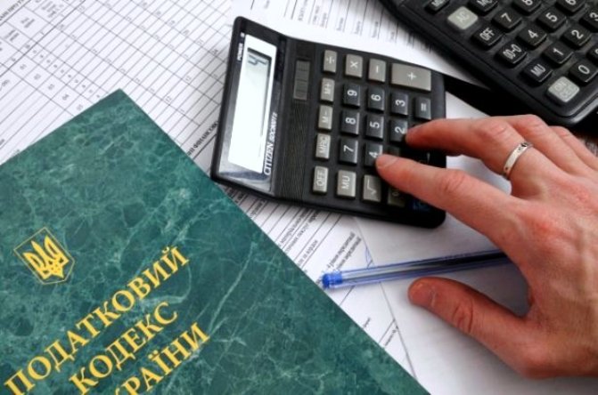 Источники сообщают, что львовские налоговики продолжают делать вид, что ничего плохого не происходит / фото korupciya.com Источники сообщают, что львовские налоговики продолжают делать вид, что ничего плохого не происходит / фото korupciya.com