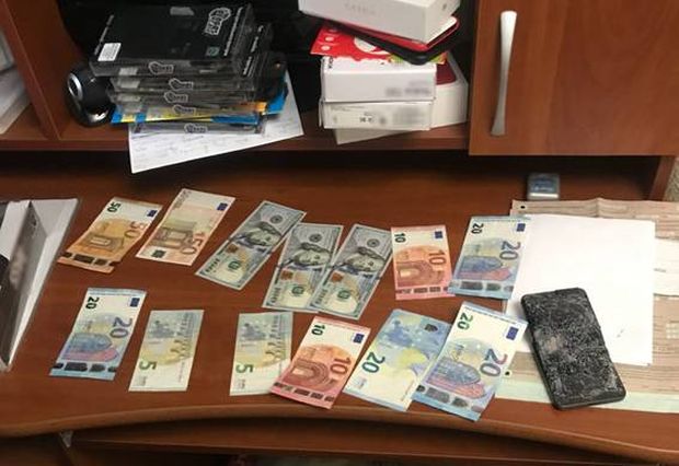 Злоумышленники вмешивались в работу электронных банковских счетов / фото npu.gov.ua Злоумышленники вмешивались в работу электронных банковских счетов / фото npu.gov.ua