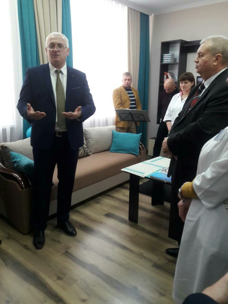 На Тернопільщині в воєнному госпіталі відкрили кабінет психоемоційної розгрузки для учасників АТО / фото прес-служба ТОДА На Тернопільщині в воєнному госпіталі відкрили кабінет психоемоційної розгрузки для учасників АТО / фото прес-служба ТОДА