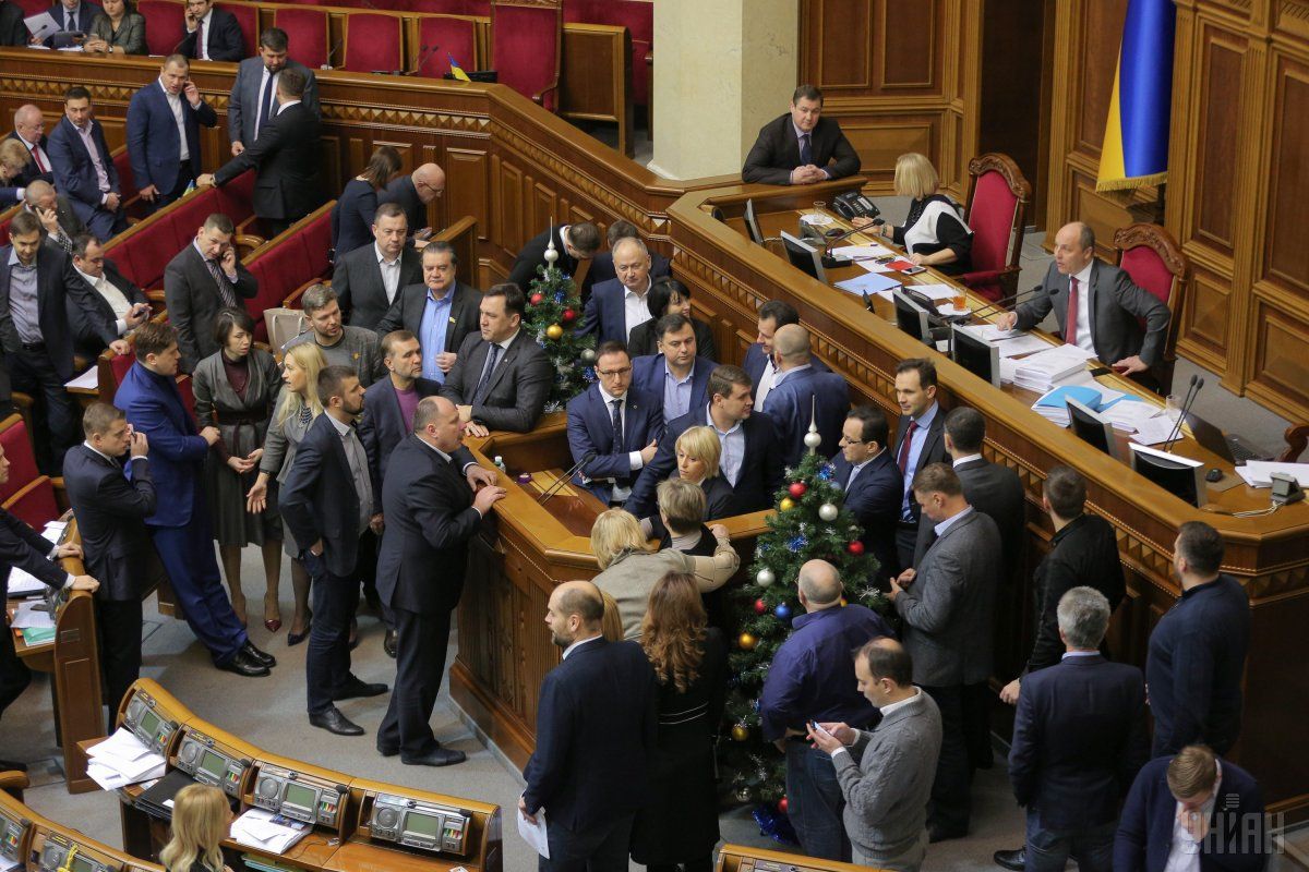 Депутаты рассказали, собираются ли поздравлять друг друга / фото УНИАН