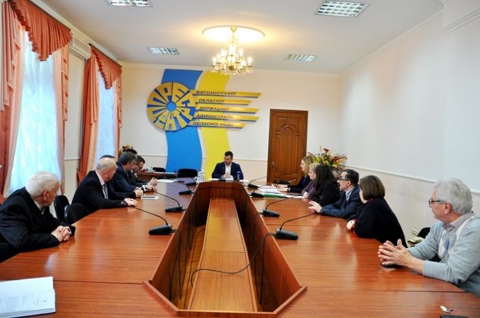 В Житомире отметили лауреатов областной краеведческой премии / oda.zt.gov.ua В Житомире отметили лауреатов областной краеведческой премии / oda.zt.gov.ua