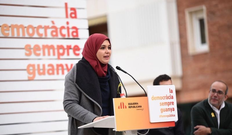  Наджат стала первой мусульманкой в парламенте Каталонии / moroccoworldnews.com