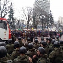 Задержание Саакашвили: стычки, баррикады, брусчатка и все остальное, что сейчас происходит в Киеве (онлайн)