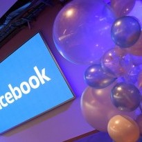 Facebook передавал данные пользователей 60 производителям смартфонов - СМИ