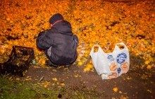 Мандаринопад в Дніпрі: фура через ДТП залишила на дорозі слід із цитрусових (фото, відео)