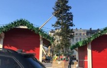 "Яке життя, така і "йолка": у соцмережах кепкують з головної ялинки країни (фото)