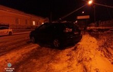 В Тернополе нетрезвый водитель Lexus сбил супругов на остановке общественного транспорта