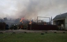 Масштабный пожар на Русановских садах в Киеве потушили