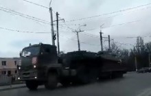 В оккупированном Симферополе заметили перемещение военной техники (видео)