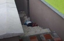 Не хотіла бути тягарем для родини: у Києві 80-річна бабуся викинулася з вікна (фото)