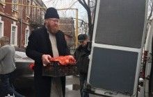 Одесская епархия УПЦ оказала гуманитарную помощь сотням нуждающихся и переселенцам