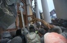 Штурм Жовтневого: поліція відкрила два провадження, Саакашвілі звинуватив правоохоронців у провокаціях