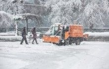 Сильный снегопад: в столичных аэропортах отменили часть рейсов (видео)