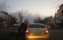 В Запорожье патрульные устроили погоню за авто, водитель которого спешил в церковь