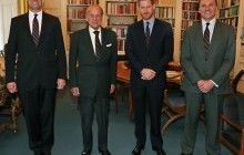 96-летний принц Филипп передал принцу Гарри звание генерал-капитана королевских морпехов