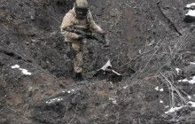 "Подарунки" від бойовиків: у штабі показали величезну воронку у Зайцевому від "Граду" (відео)