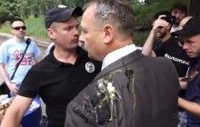 Трьом активістам оголосили підозру у побитті нардепа яйцями (фото, відео)