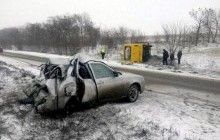 Під Слов’янськом через ДТП перекинувся автобус із 25 пасажирами, є постраждалі (фото)