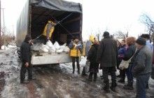 У січні мобільні бригади Гуманітарного штабу доставлять близько 6 тисяч наборів виживання в "сіру зону"