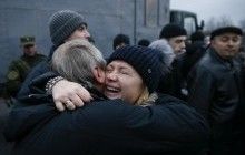 Two Ukrainian border guards abducted by Russia return home